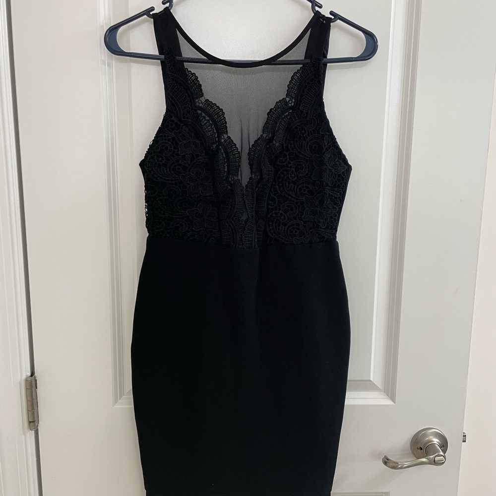 Lulus black lace dress
